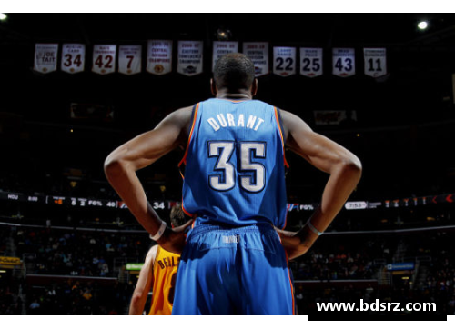 深度解析NBA课程：探索篮球联赛的运动、战术与文化